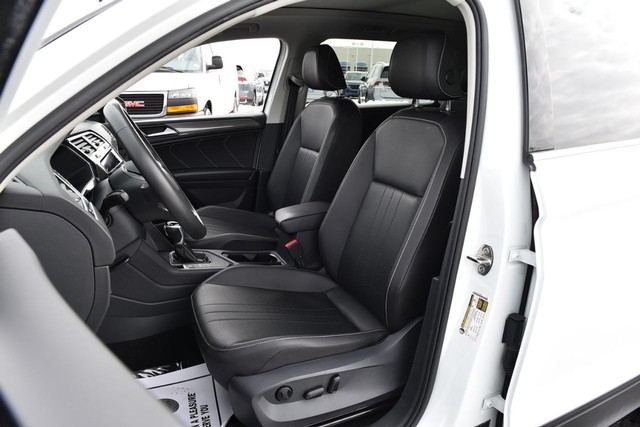 Volkswagen Tiguan Vehicle Image 18