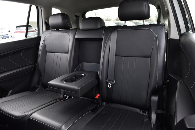 Volkswagen Tiguan Vehicle Image 21