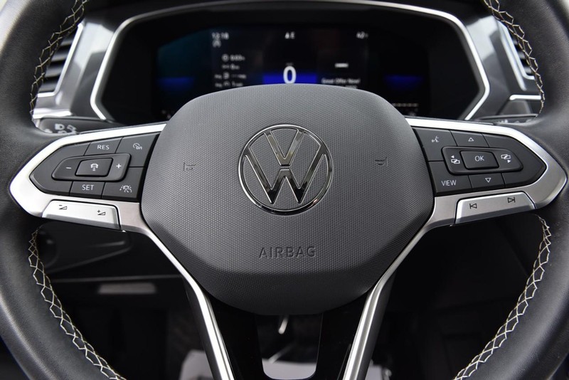 Volkswagen Tiguan Vehicle Image 17