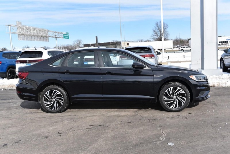 Volkswagen Jetta Vehicle Image 05