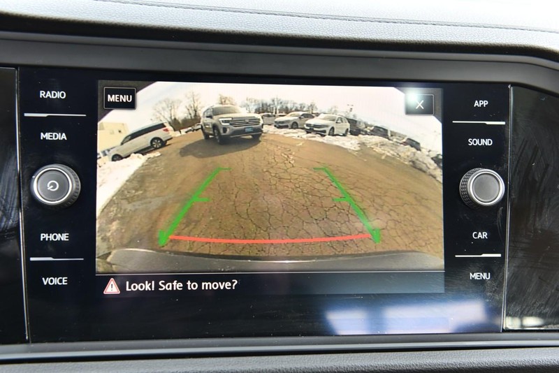 Volkswagen Jetta Vehicle Image 13