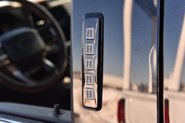 Ford F-150 Vehicle Image 08