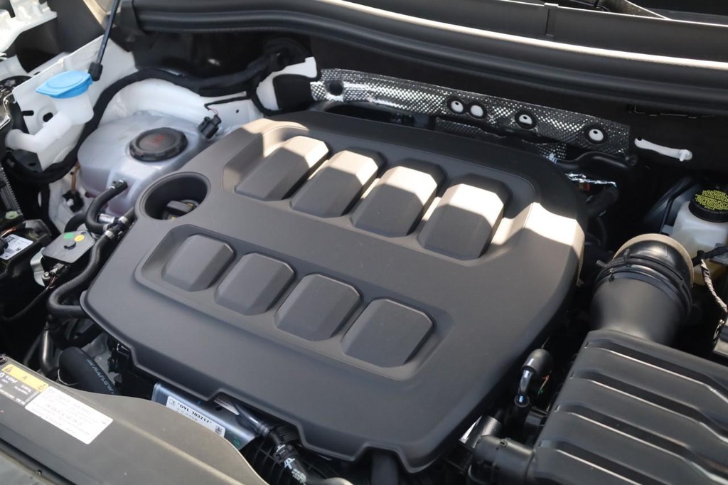 Volkswagen Tiguan Vehicle Full-screen Gallery Image 23