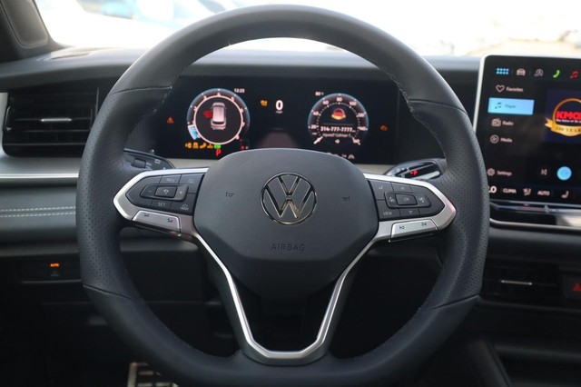 Volkswagen Tiguan Vehicle Image 08