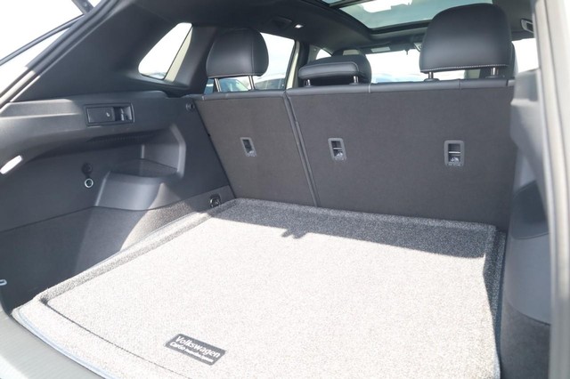 Volkswagen Tiguan Vehicle Image 22