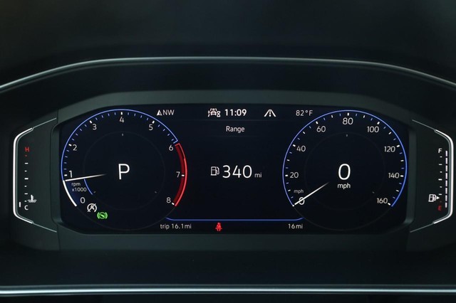 Volkswagen Jetta Vehicle Image 14