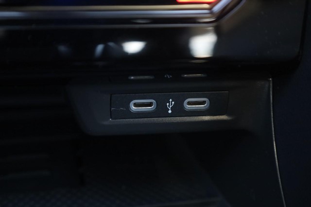 Volkswagen Jetta Vehicle Image 18