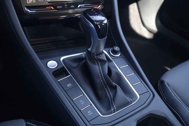 Volkswagen Jetta Vehicle Image 19