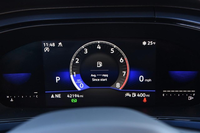 Volkswagen Taos Vehicle Image 11