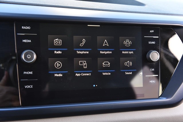 Volkswagen Taos Vehicle Image 13