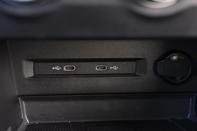 Volkswagen Taos Vehicle Image 15