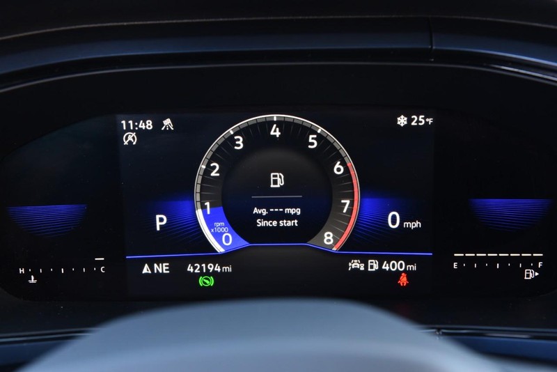 Volkswagen Taos Vehicle Image 11