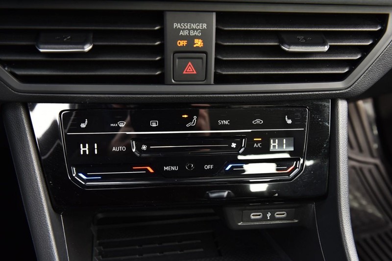 Volkswagen Jetta Vehicle Image 15