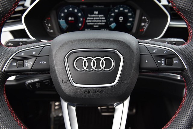 Audi Q3 Vehicle Image 19