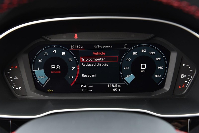 Audi Q3 Vehicle Full-screen Gallery Image 13