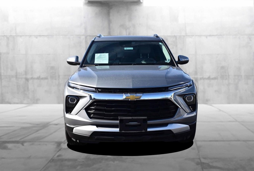 Chevrolet TrailBlazer Vehicle Full-screen Gallery Image 4