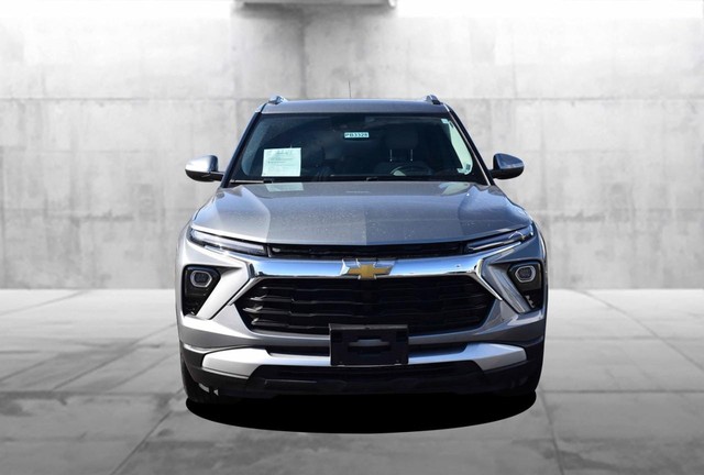 Chevrolet TrailBlazer Vehicle Image 04