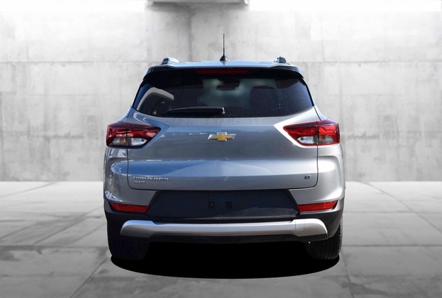 Chevrolet TrailBlazer Vehicle Image 06