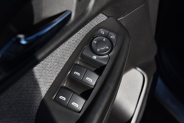 Chevrolet TrailBlazer Vehicle Image 08