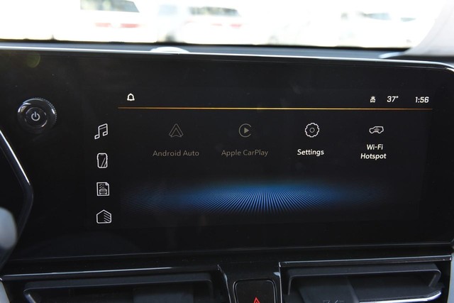 Chevrolet TrailBlazer Vehicle Image 12