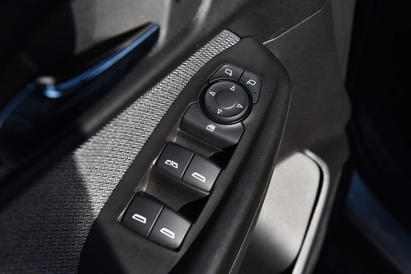 Chevrolet TrailBlazer Vehicle Image 08