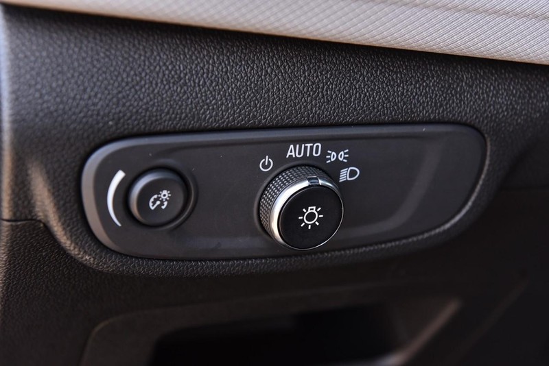 Chevrolet TrailBlazer Vehicle Image 09