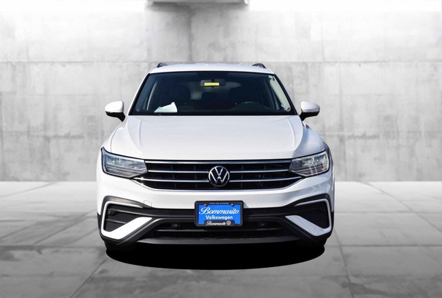 Volkswagen Tiguan Vehicle Image 04