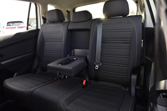 Volkswagen Tiguan Vehicle Image 20