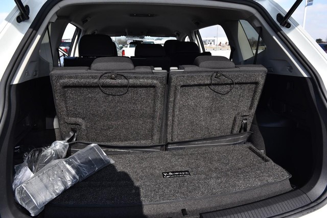 Volkswagen Tiguan Vehicle Image 23