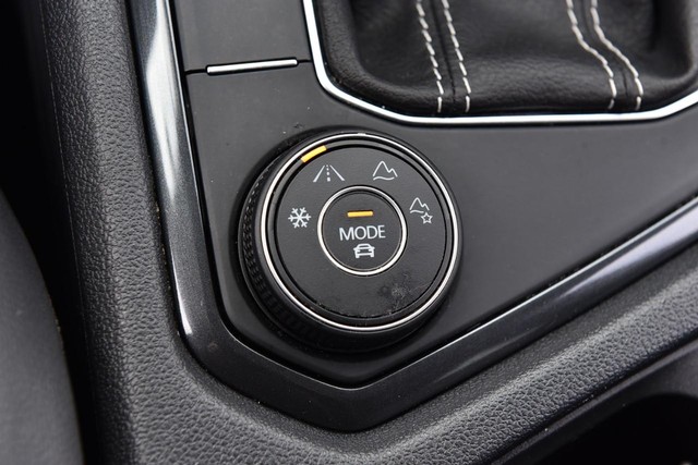 Volkswagen Tiguan Vehicle Image 18