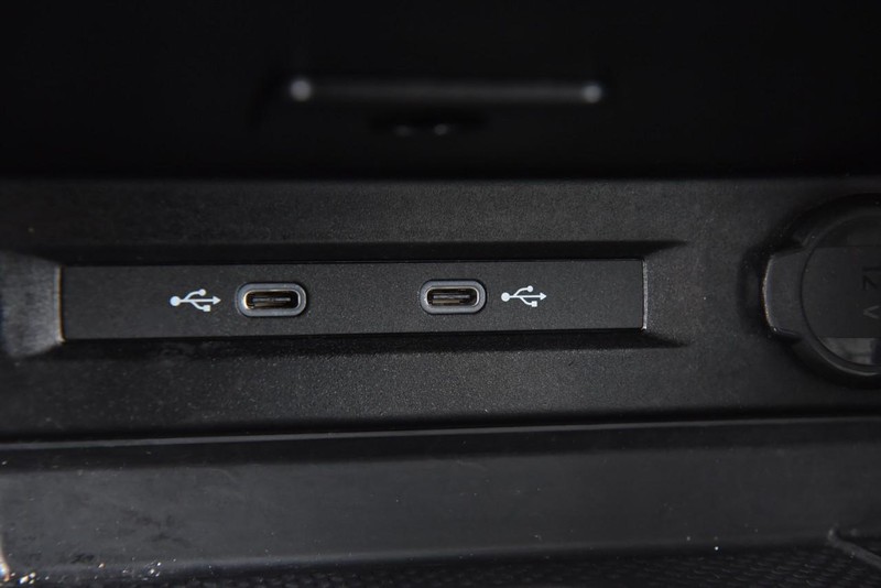 Volkswagen Tiguan Vehicle Image 16