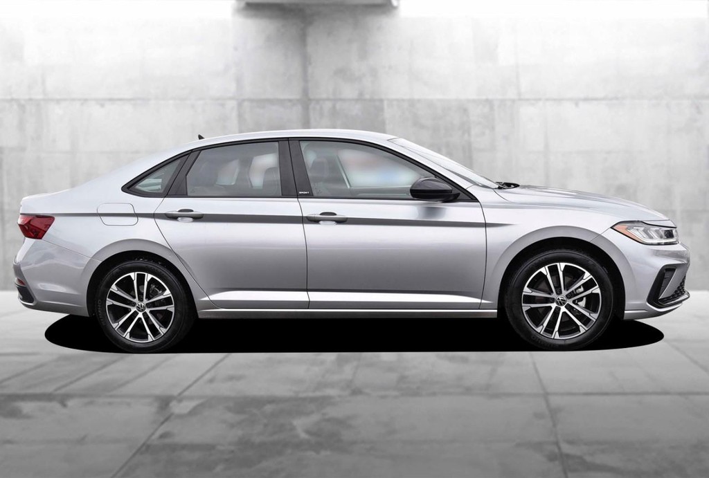 Volkswagen Jetta Vehicle Full-screen Gallery Image 5