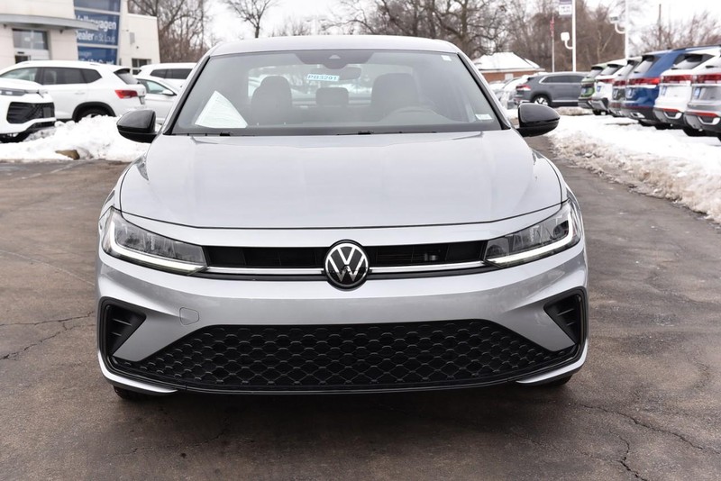 Volkswagen Jetta Vehicle Image 04