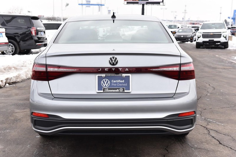 Volkswagen Jetta Vehicle Image 06