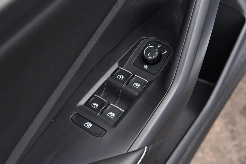 Volkswagen Jetta Vehicle Image 08