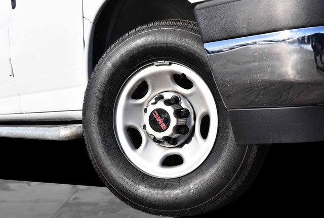 GMC Savana Cargo Van Vehicle Image 03