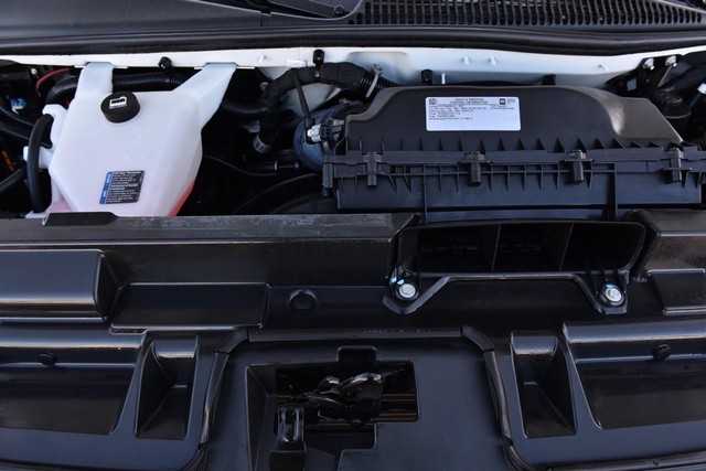 GMC Savana Cargo Van Vehicle Image 20