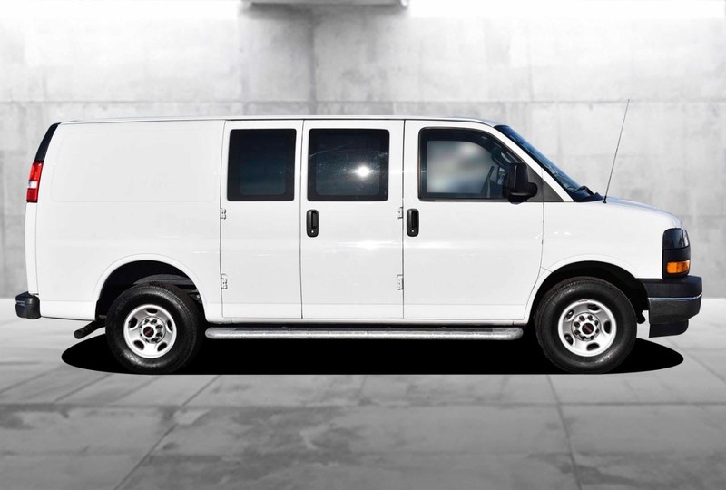GMC Savana Cargo Van Vehicle Image 05