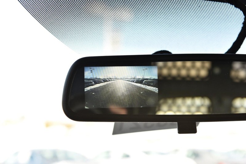 GMC Savana Cargo Van Vehicle Image 12