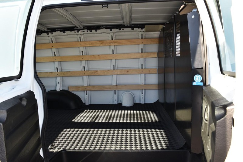 GMC Savana Cargo Van Vehicle Image 17