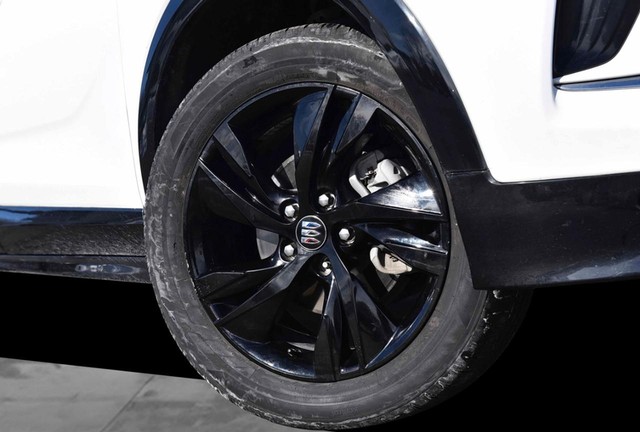 Buick Encore GX Vehicle Image 03