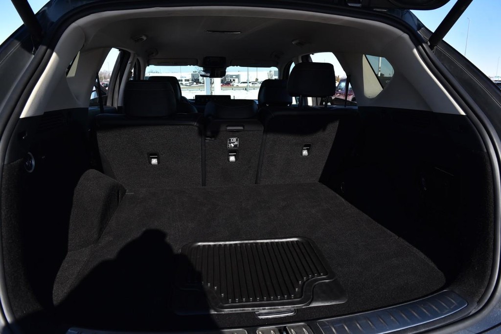 Genesis GV80 Vehicle Full-screen Gallery Image 28