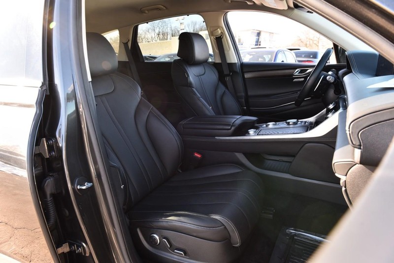 Genesis GV80 Vehicle Image 23