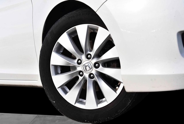 Honda Accord Sedan Vehicle Image 03