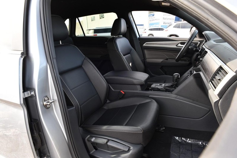 Volkswagen Atlas Cross Sport Vehicle Image 20