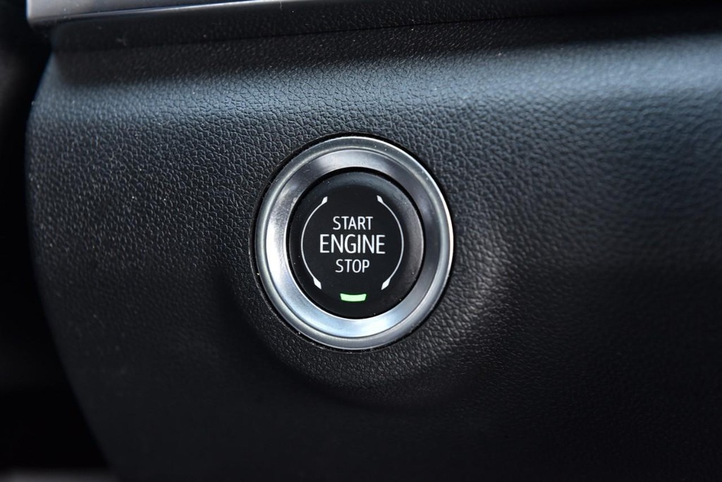 GMC Terrain Vehicle Full-screen Gallery Image 15