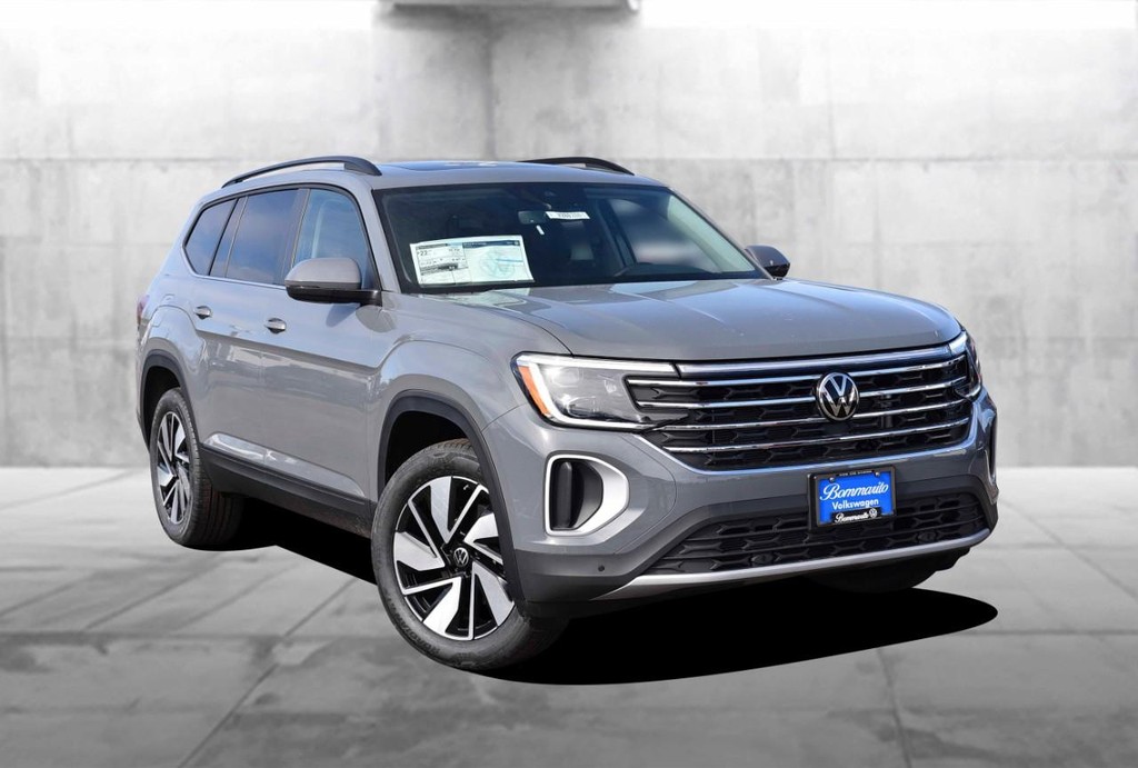 Volkswagen Atlas Vehicle Full-screen Gallery Image 2