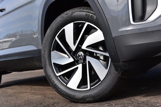 Volkswagen Atlas Vehicle Image 03