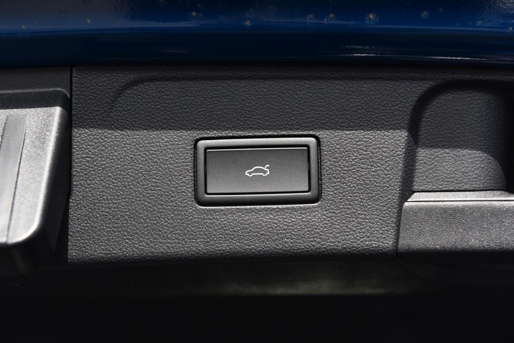 Volkswagen Atlas Vehicle Full-screen Gallery Image 27