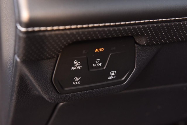 Volkswagen Atlas Vehicle Image 11